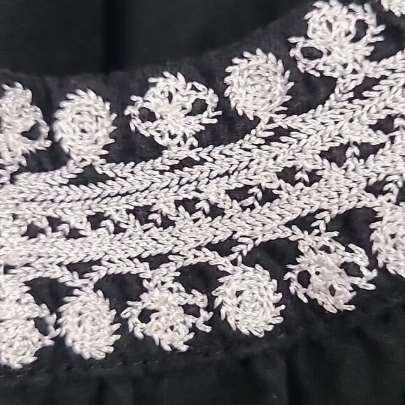 Ann Taylor LOFT Petites XSP Black Embroidered Jersey Knit Casual Dress Shift - Picture 4 of 8